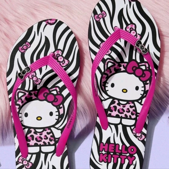 (333) Hello Kitty Zebra Flip Flops/Sandals NWT - Picture 2 of 5